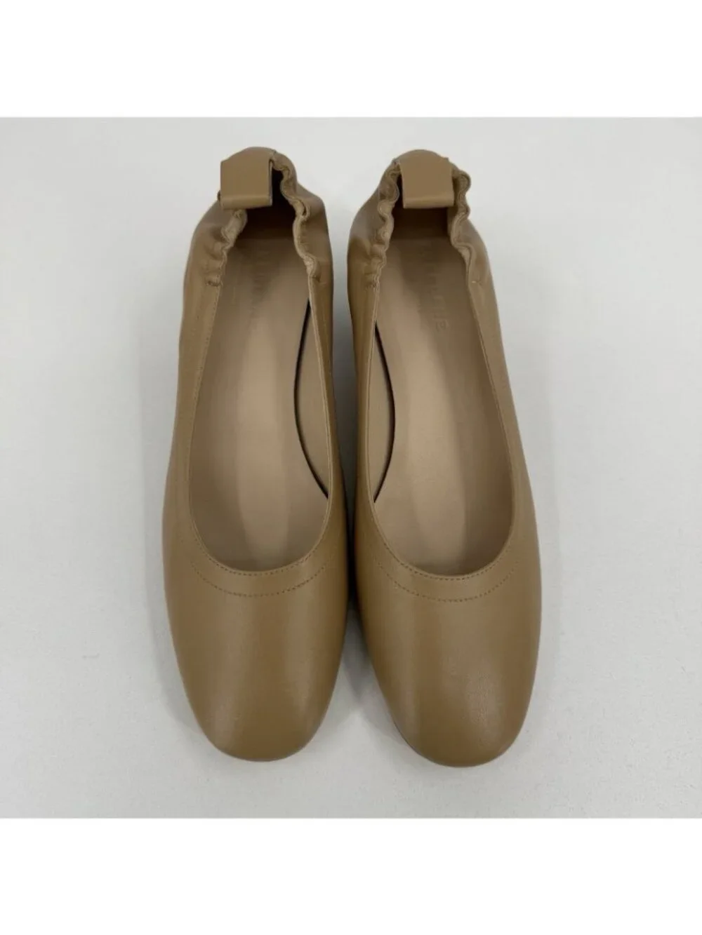 Everlane Italian Leather Day Heel Light Taupe 9.5 Women's Elastic Back Comfort